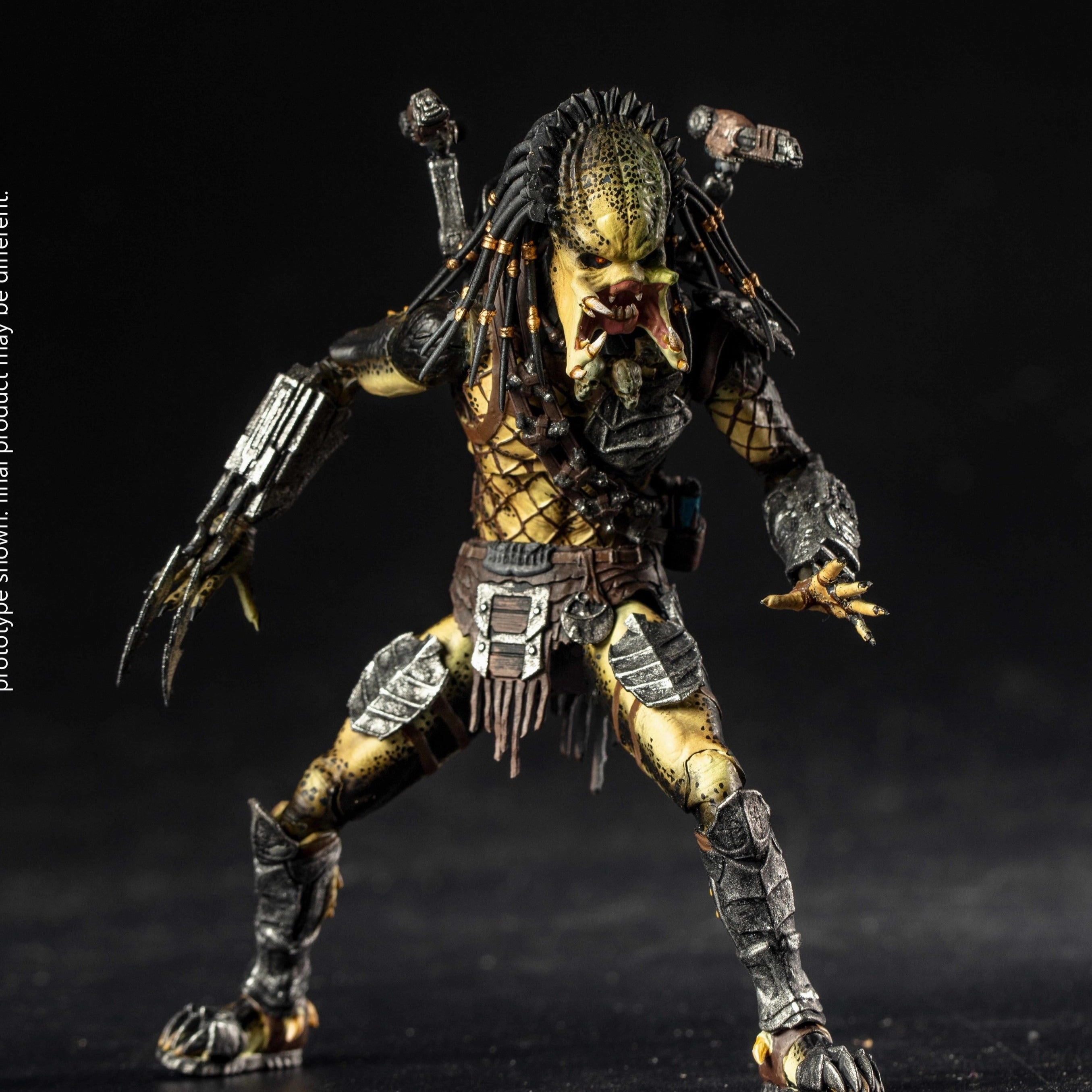 Alien vs. Predator: Requiem Wolf Predator (Unmasked) 1:18 Scale PX Previews Exclusive Figure Painted Model