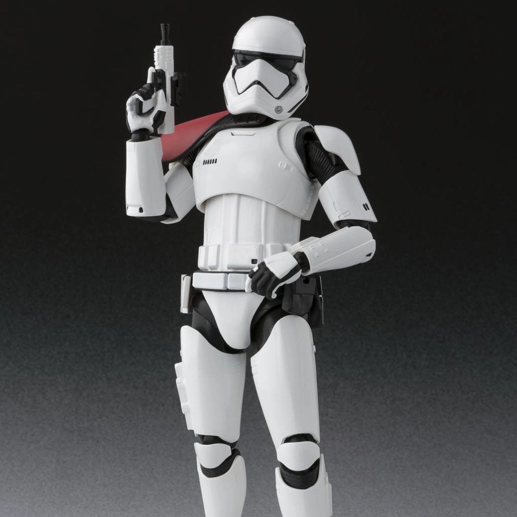 Bandai Tamashii Nations S.H.Figuarts Star Wars First Order Stormtrooper Special Set Gaming Collectible