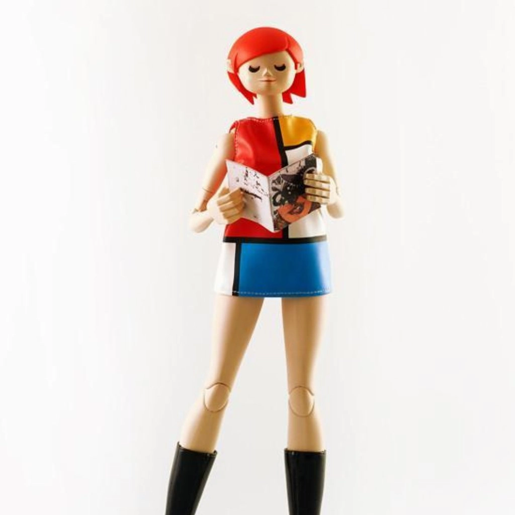 ThreeA THE WORLD OF ISOBELLE PASCHA GALLERY GAL ISOBELLE Vinyl Decor Immersive experience
