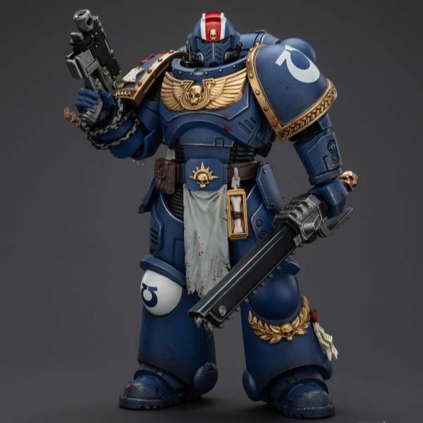 PVC Figure WARHAMMER Ultramarines Lieutenant Titus Collectors Edition