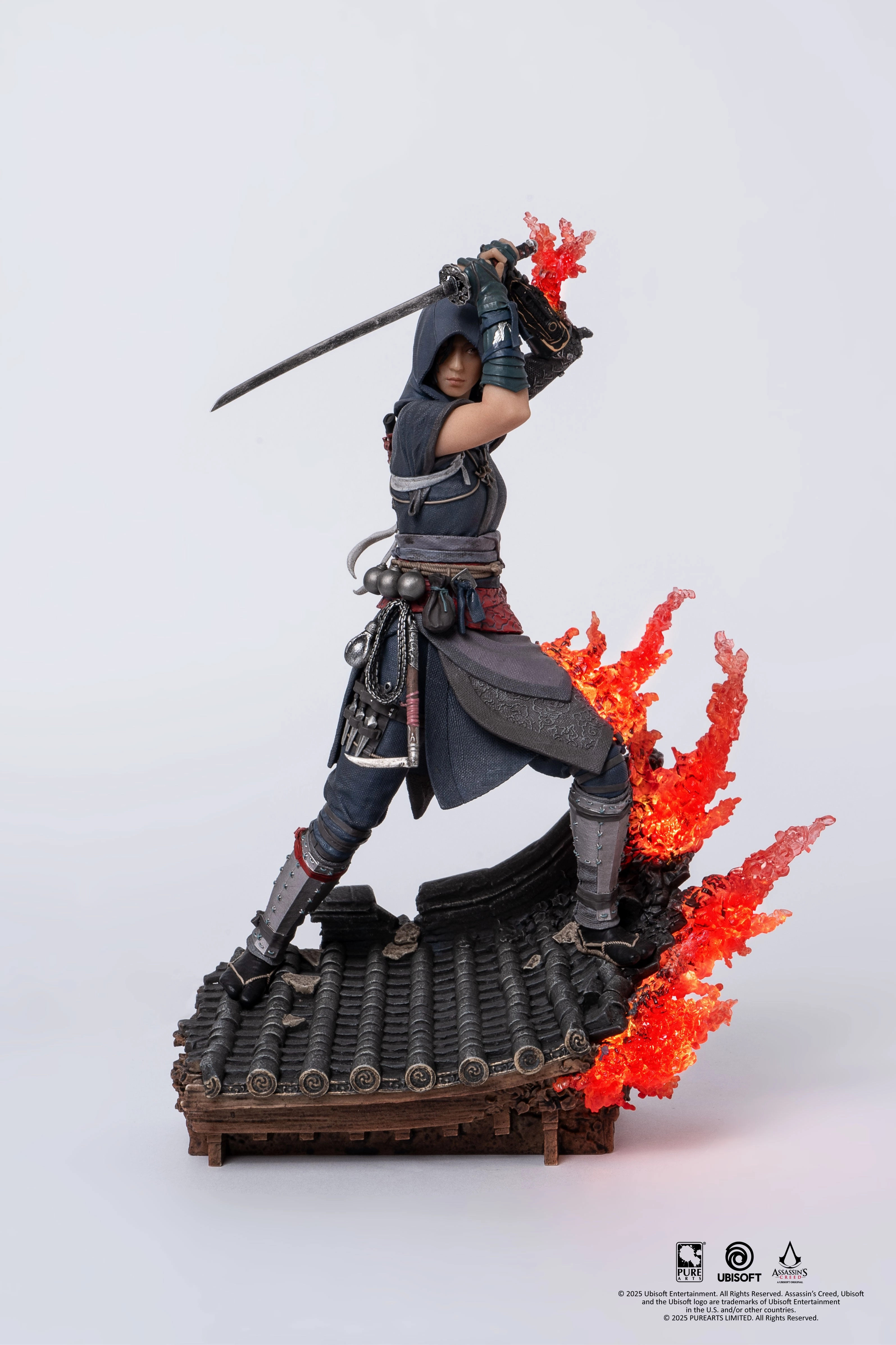 PUREARTS Animus Naoe - Assassin's Creed - 1/8 Scale Collectible Statue Abstract Form Art Showcase