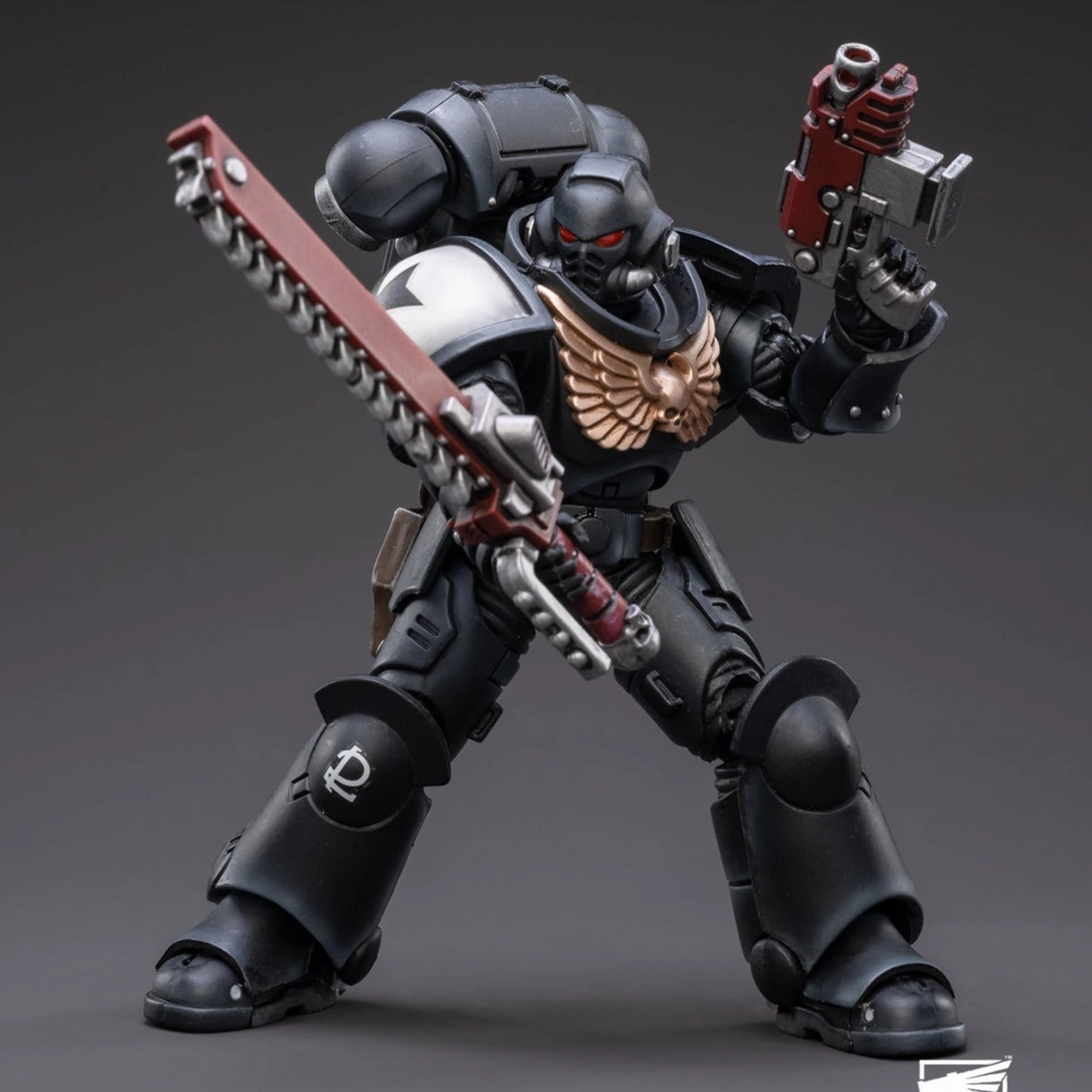 WARHAMMER 40K Space Marines Black Templars Outriders Brother Valtus Themed Exhibit Global Appeal