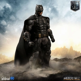 Mezco One:12 Justice League Tactical Suit Batman Hand Sculpted