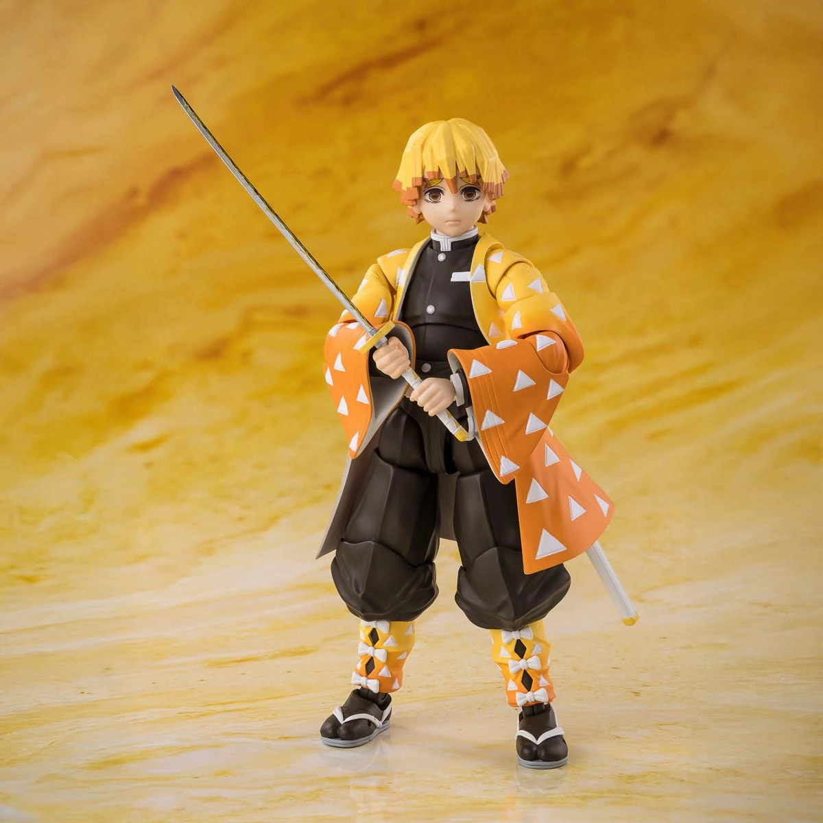 Shareable Content Vintage Toy Zenitsu Agatsuma "Demon Slayer: Kimetsu no Yaiba" S.H.Figuarts