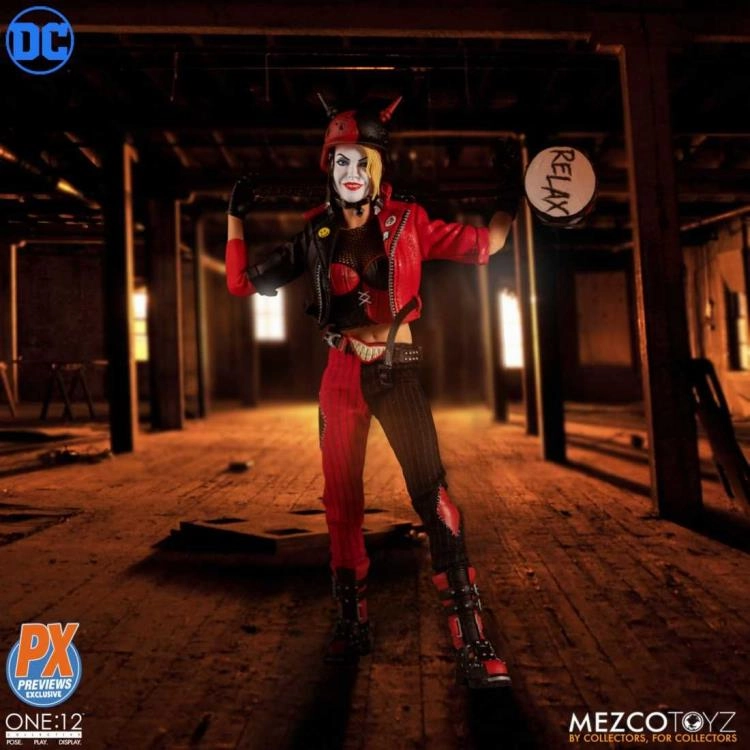 Mezco One:12 Harley Quinn Playing for Keeps Edition PREVIEWS Exclusive Video game