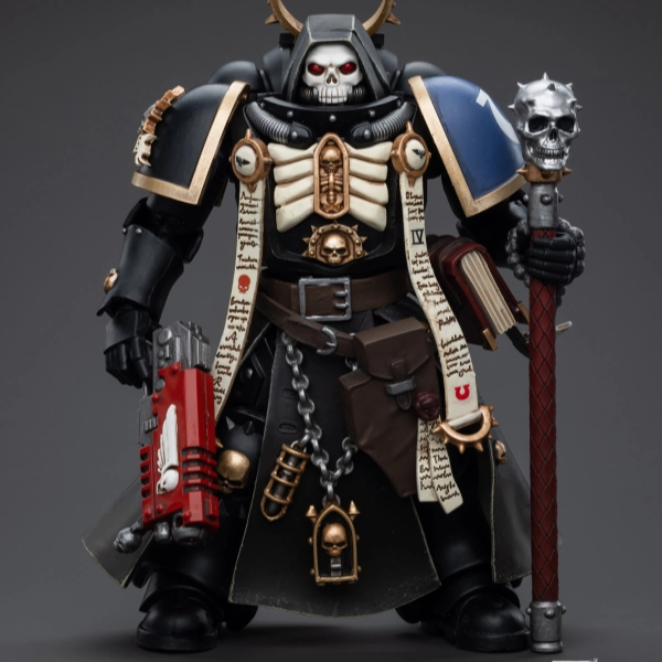 Mecha Robot Vintage Statue WARHAMMER Ultramarines Primaris Chaplain Brother Varus (Reissue)