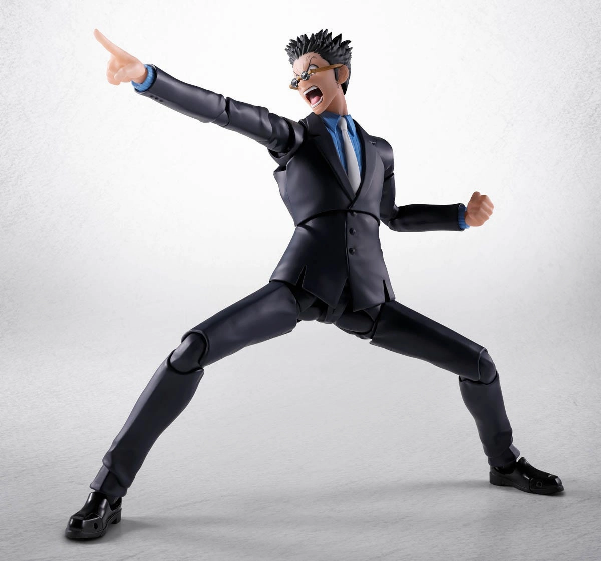 Leorio "Hunter x Hunter" S.H.Figuarts Retro Game