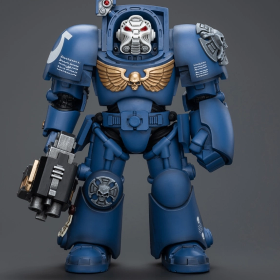 WARHAMMER 40K Ultramarines Terminator Squad Terminator with Storm Bolter Shelf Display Gaming Collection