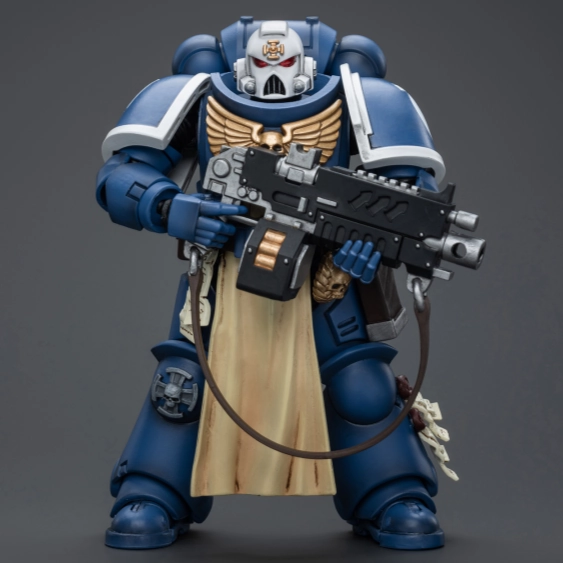 WARHAMMER Ultramarines Sternguard Veteran with Auto Bolt Rifle (Reissue) Light Up Feature
